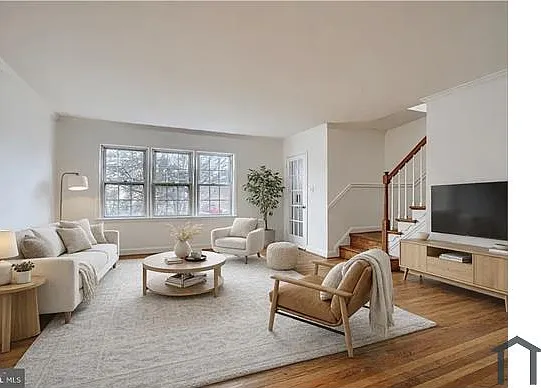 4 bed, $3,000 — Photo 2