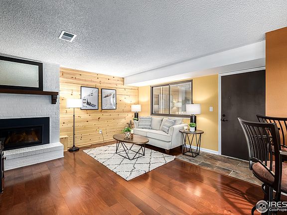 2nd image of 1131 Fairway Club Cir #B1