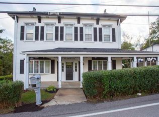 3017 Mount Troy Rd, Pittsburgh, PA 15212