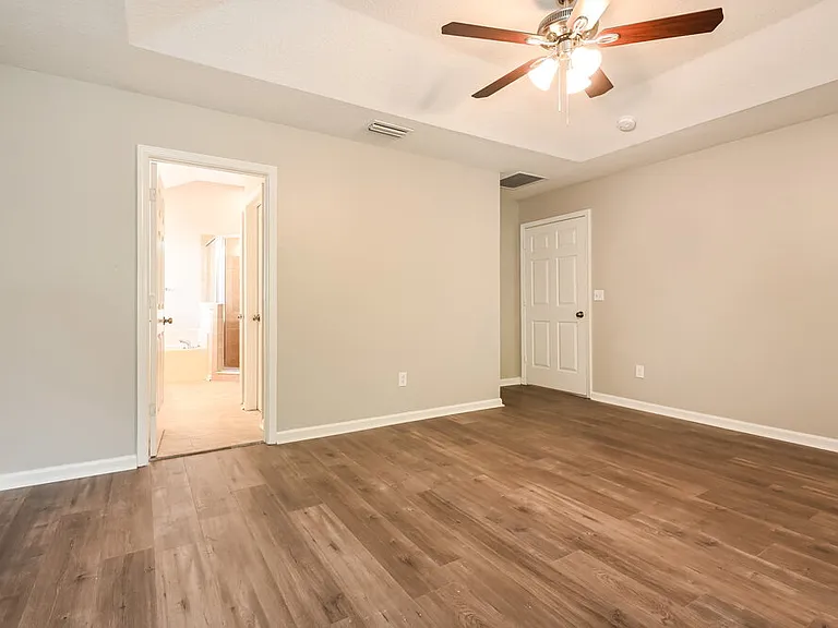 1572 Timber Trace Dr — Photo 11