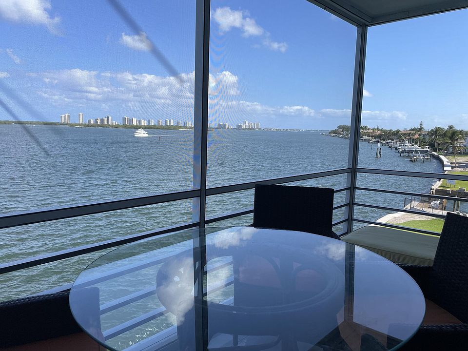 1st image of 60 Yacht Club Dr