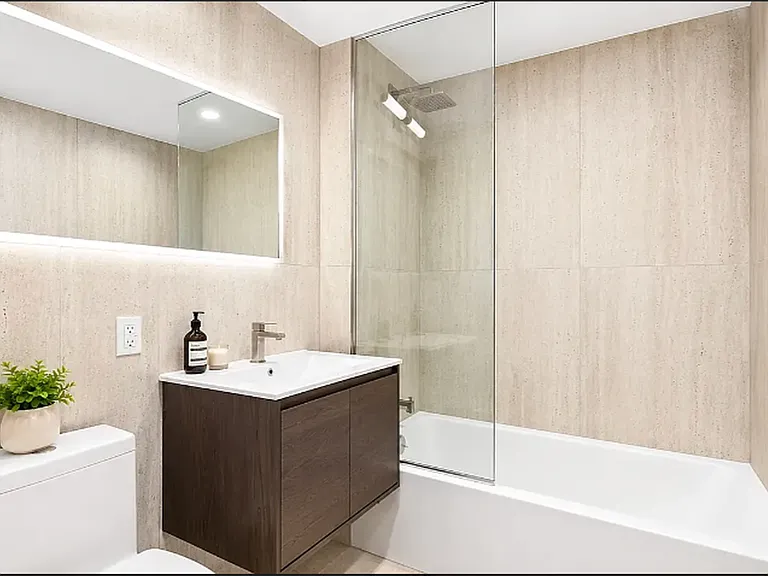 56 Winthrop St #4BB — Photo 6