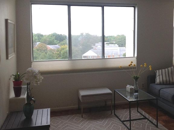 3rd image of 6621 Wakefield Dr APT 606