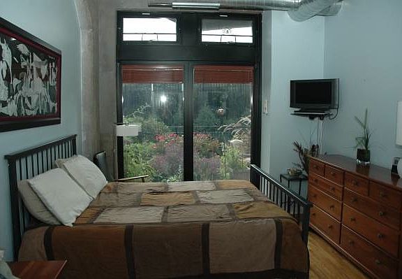 Master Bedroom. Ensuite Bathroom.
