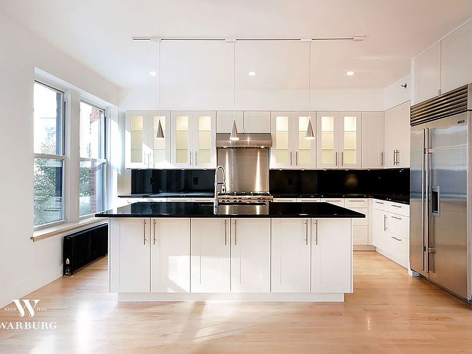 1st image of 101 Crosby St Fl 3