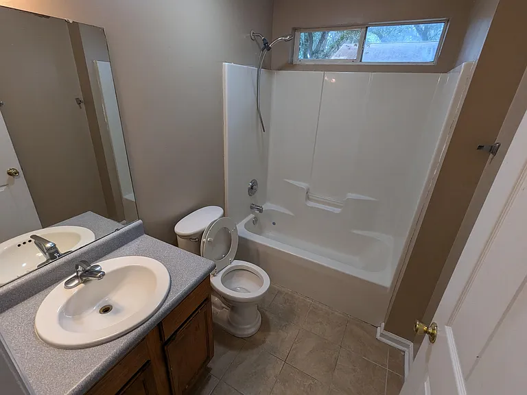 3100 Dunkeld Ct — Photo 8
