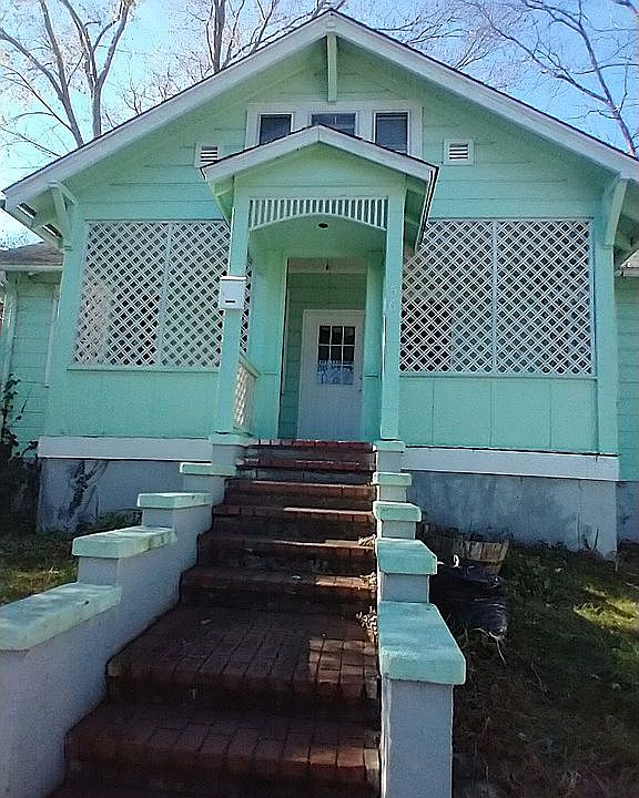 1st image of 56 Elizabeth Pl