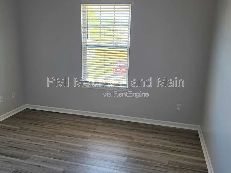 25 Barnett Shoals Dr — Photo 31