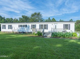 164 Kristy Dodson Ln, Wallace, NC 28466