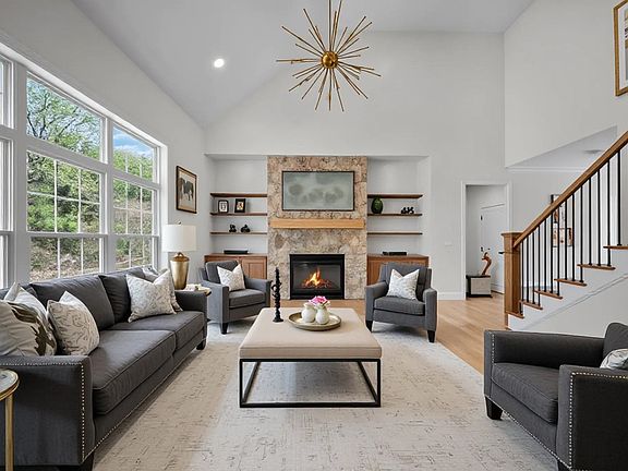 4th image of 17 Rising Ridge Road