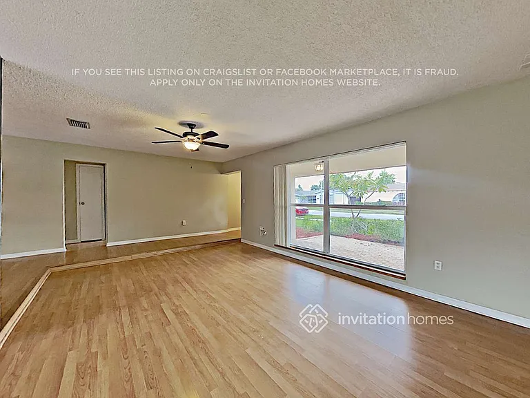 1195 NW 92nd Ave — Photo 4