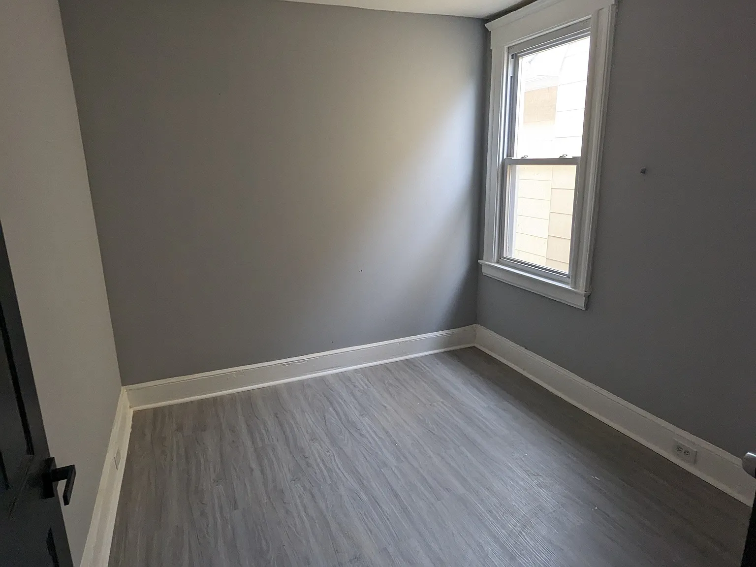 3 bed, $2,200 — Photo 3