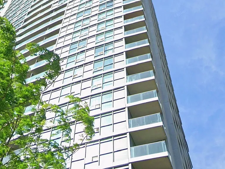 30 Harrison Garden Blvd #1012 — Photo 1
