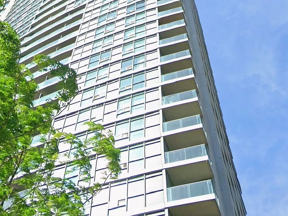 30 Harrison Garden Blvd #1012