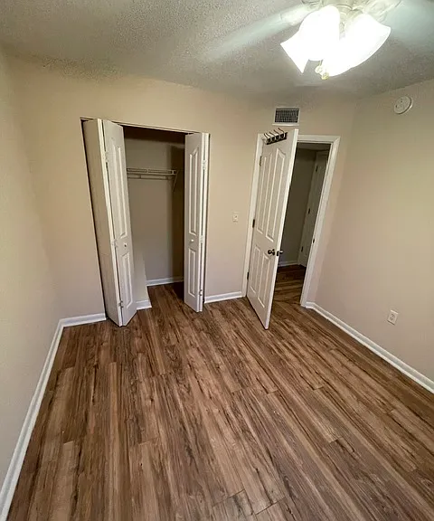 BR 2 closet