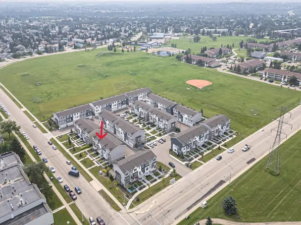 215 Saddleback Rd NW #61, Edmonton, AB T6J 5T6