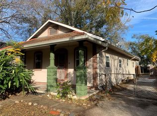 2827 Powhatan St, New Orleans, LA 70126