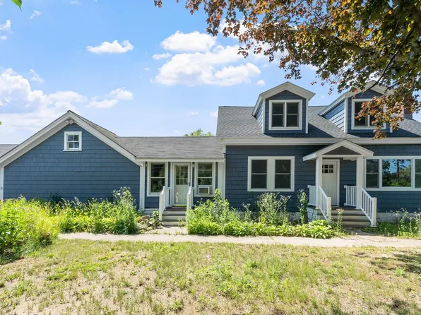 8 Island Pond Road, Pelham, NH 03076