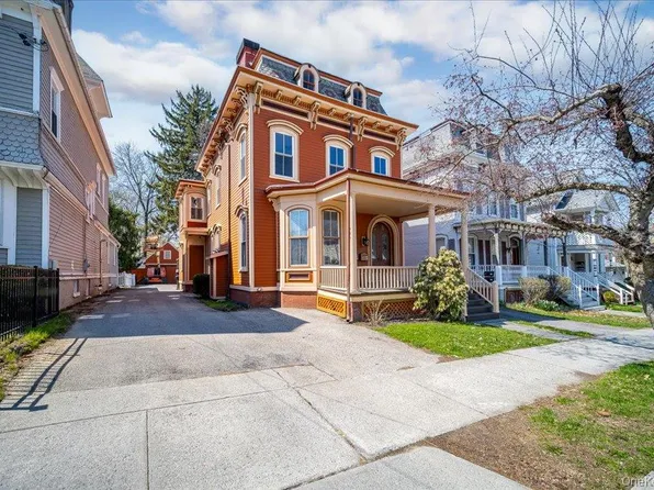 25 Balding Avenue, Poughkeepsie, NY 12601