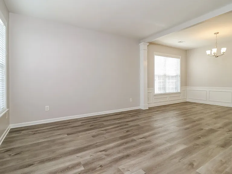 6285 Whirlaway Dr — Photo 9