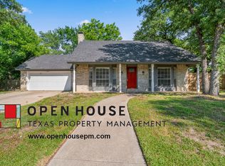 2807 Colleen Dr, Arlington, TX 76016
