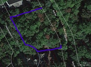 275 Hummingbird Cv, Lake Lure, NC 28746