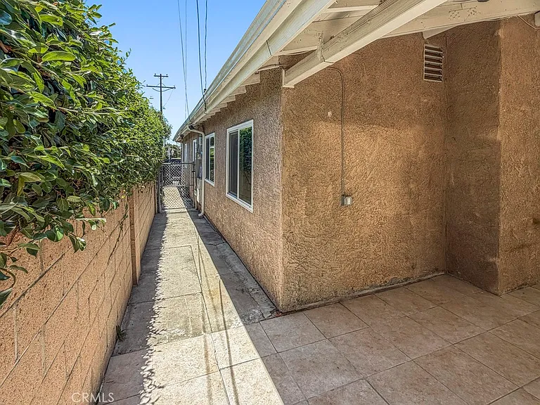 16207 Inyo St — Photo 26
