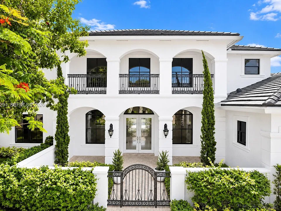 4430 Island Reef Dr