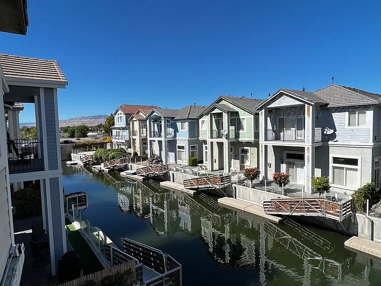 1142 Harbour Cove Ct — Photo 26