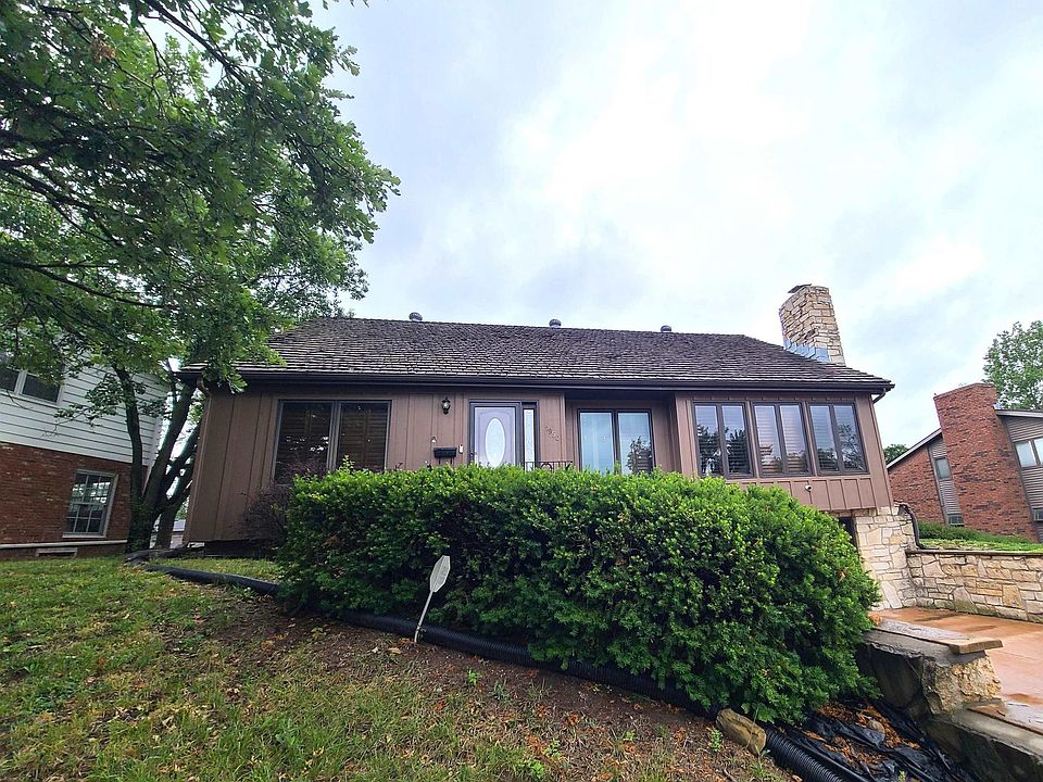 1st image of 1950 Ridglea Dr