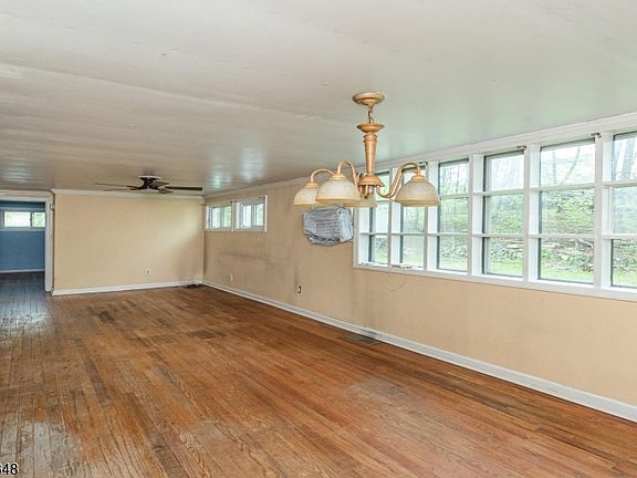 4th image of 787 Tabor Rd
