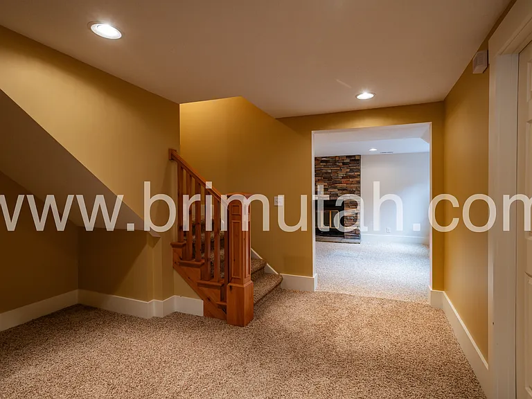105 N Young Oak Rd — Photo 29