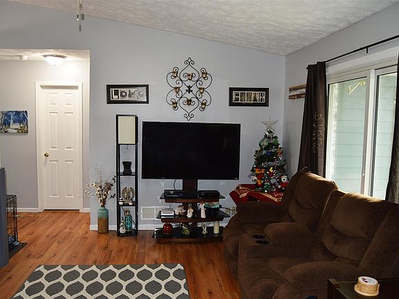 2nd image of 1511 13th Ave