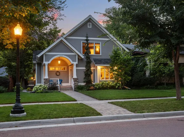 1007 8th St S, Fargo, ND 58103