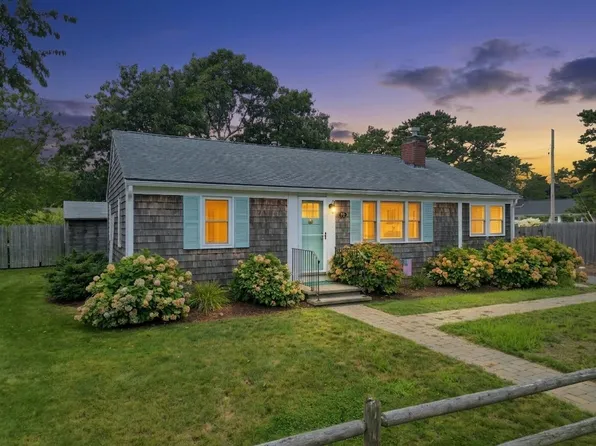 29 Lorree Lane, Dennis Port, MA 02639
