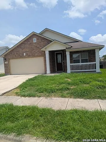 3 bed, 2.0 bath, 1896 sqft, $2,195 — Photo 2