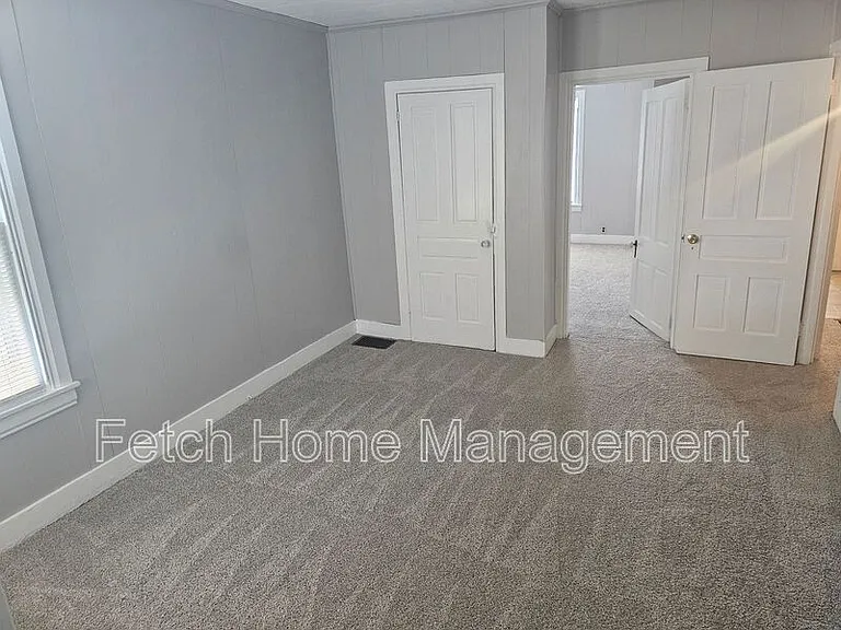 428 Smith St — Photo 17