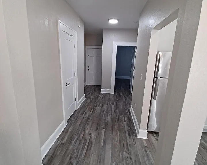 611 W Horatio St #15 — Photo 6