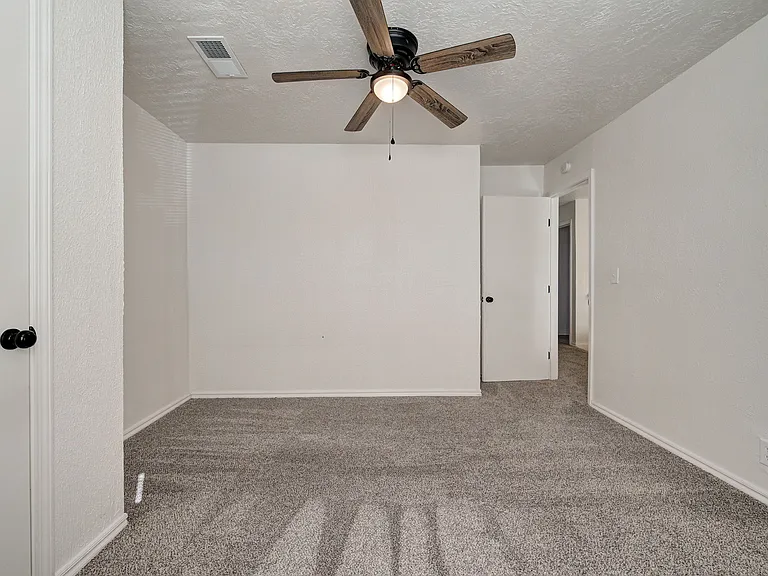 727 Vicksburg Ave — Photo 41