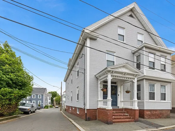 12 Boardman St #1, Salem, MA 01970