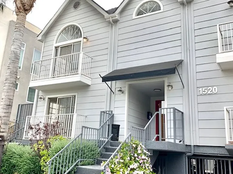 Bedford — Photo 1