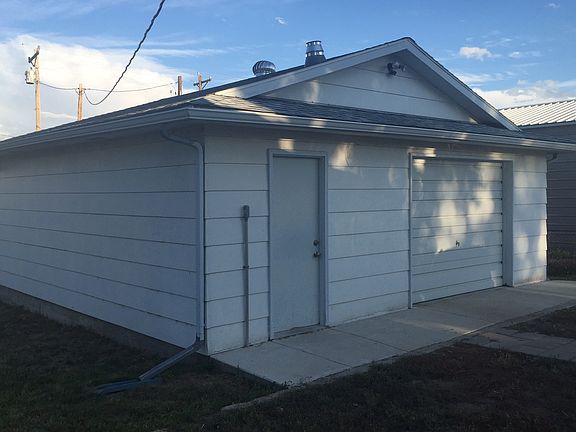 Front of Garage + Shop