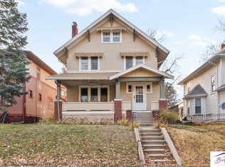 350 N 41st St, Omaha, NE 68131