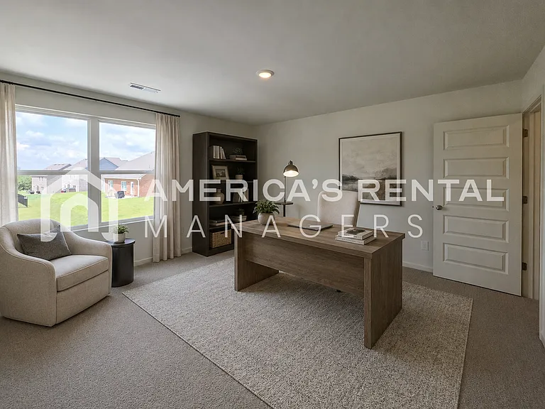 605 Acorn Ct — Photo 3