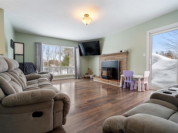 4th image of 6540 Highway 4