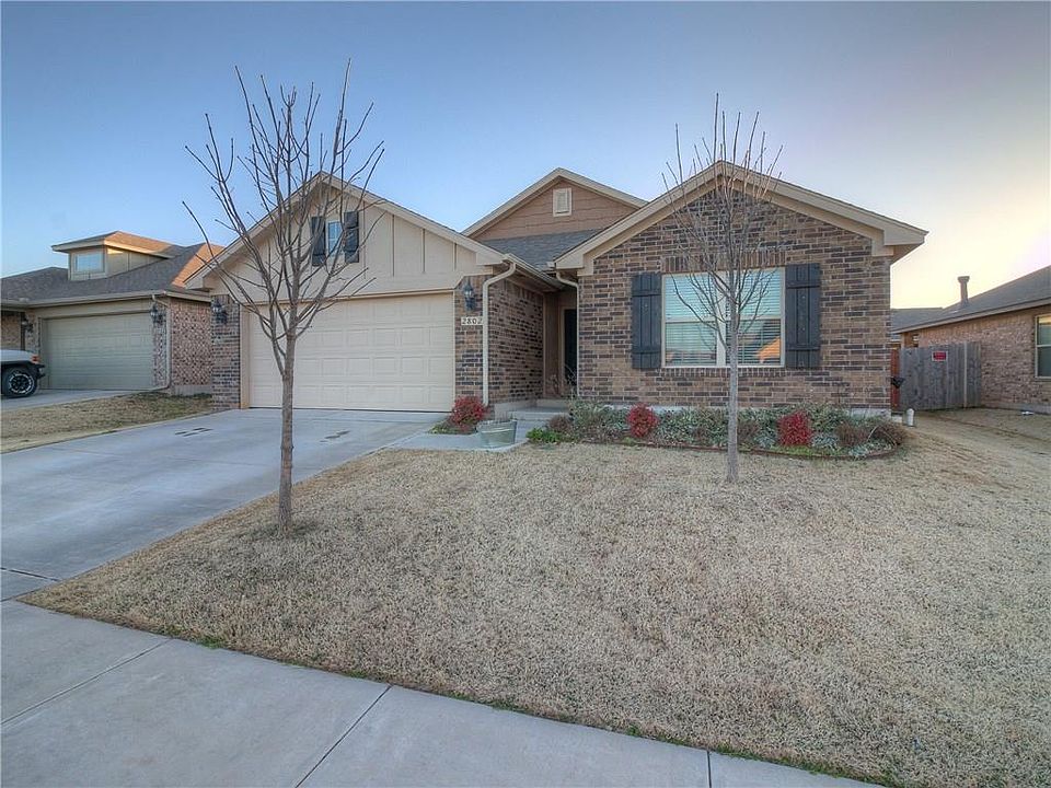 1st image of 2802 Trailwood Dr
