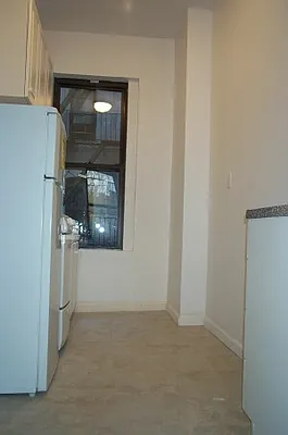 Rented by Tower Brokerage | media 44