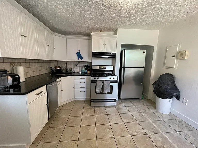22 Maverick St #2 — Photo 13