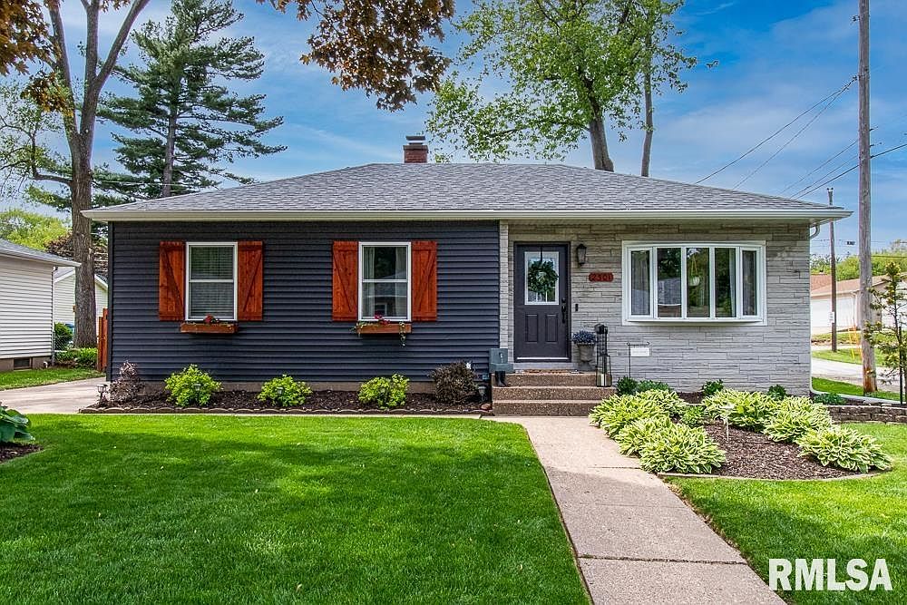 2301 5th St, East Moline, IL 61244 Zillow