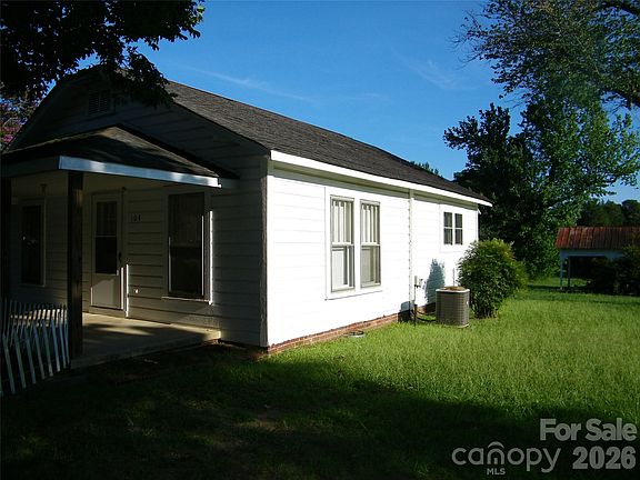 3rd image of 104 Anthony Rd